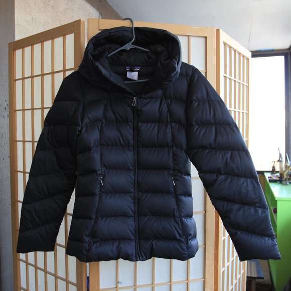 Patagonia Jackets & Blazers - Patagonia duck down women's puffy jacket
